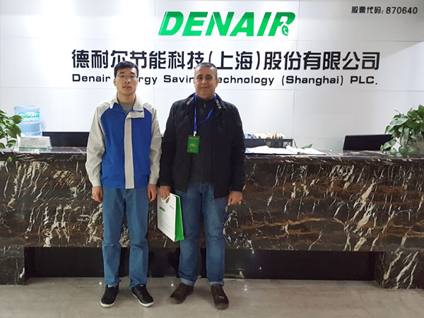 Iraqi customer visit for variable frequency air compressor used in plastics plants 